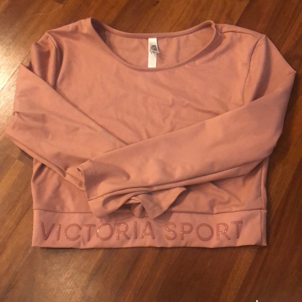 vs workout crop top